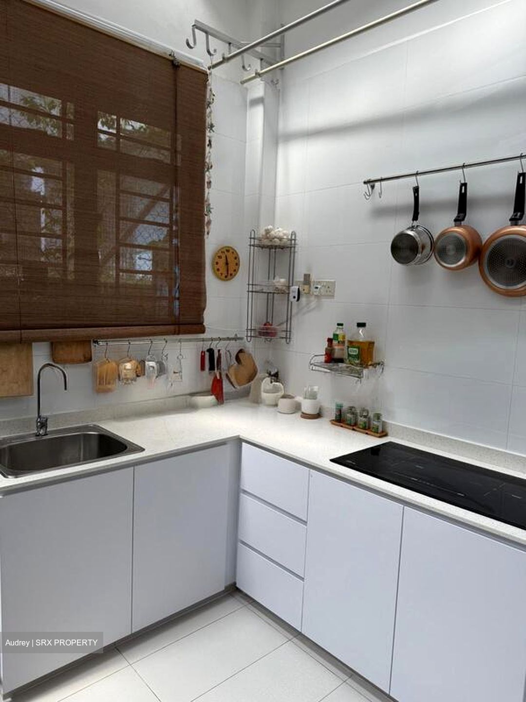 Sin Ming Road (D20), Terrace #497136341